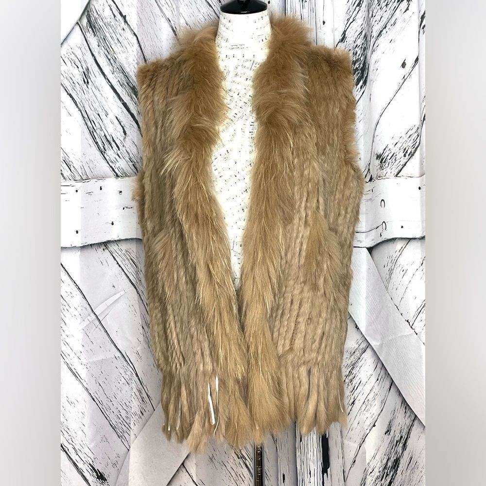 Bugatteli Rabbit Fur Vest Fringe Tan M